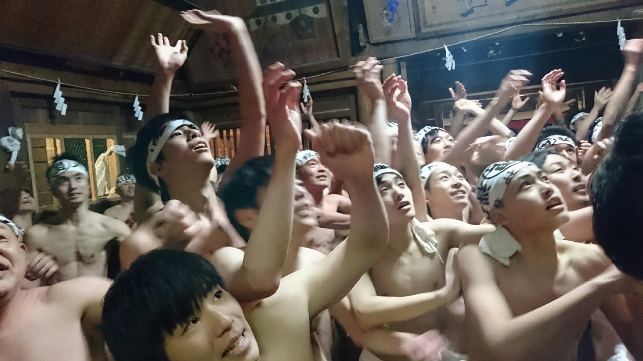 小学生男子　裸祭り 